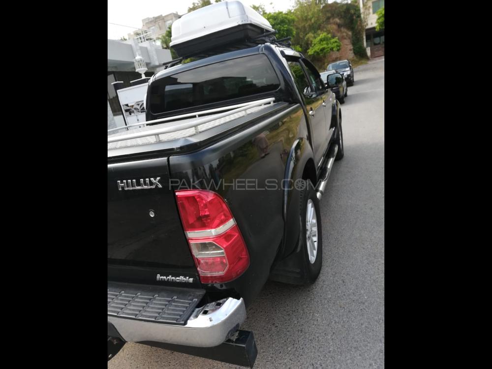 Toyota Hilux 2014 for Sale in Mardan Toyota Hilux 2014 for Sale in Mardan Image-5