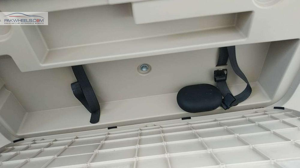 Toyota Prado 2010 for Sale in Karachi Toyota Prado 2010 for Sale in Karachi Image-16