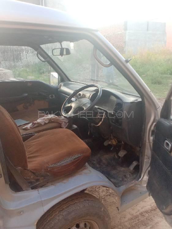 Hyundai Grace 2001 for Sale in Islamabad Hyundai Grace 2001 for Sale in Islamabad Image-7