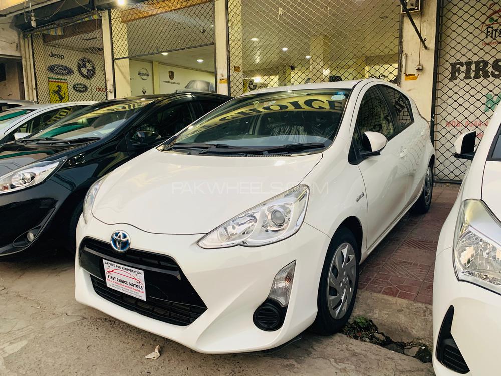 Toyota Aqua 2015 for Sale in Lahore Toyota Aqua 2015 for Sale in Lahore Image-3