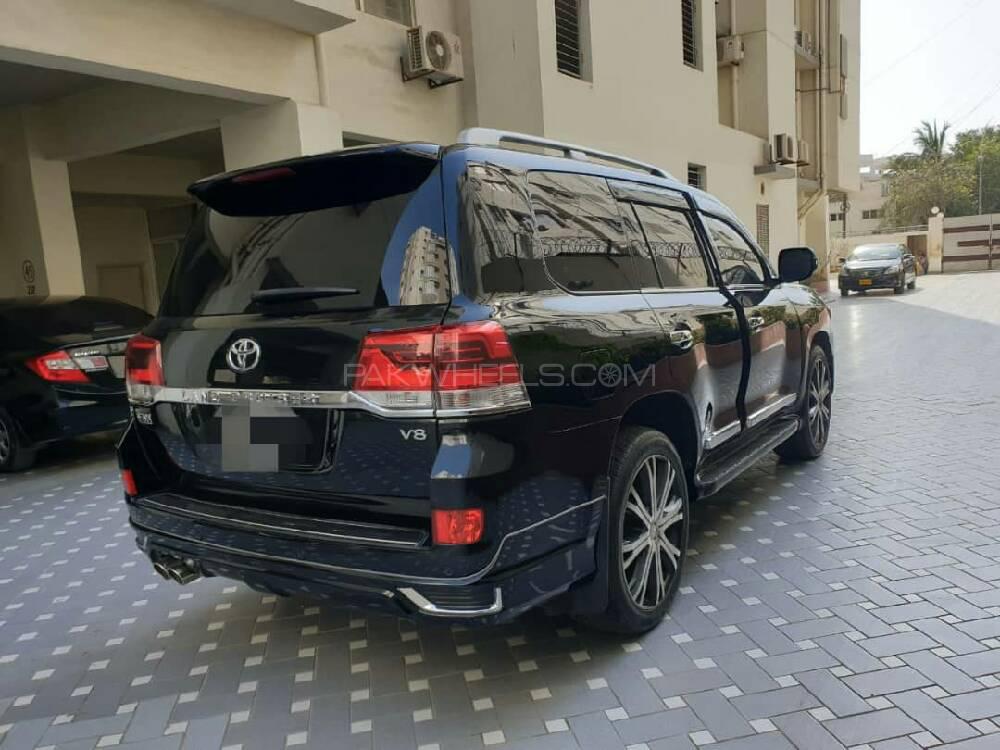 ٹویوٹا لینڈ کروزر 2010 for Sale in کراچی ٹویوٹا لینڈ کروزر 2010 for Sale in کراچی Image-3