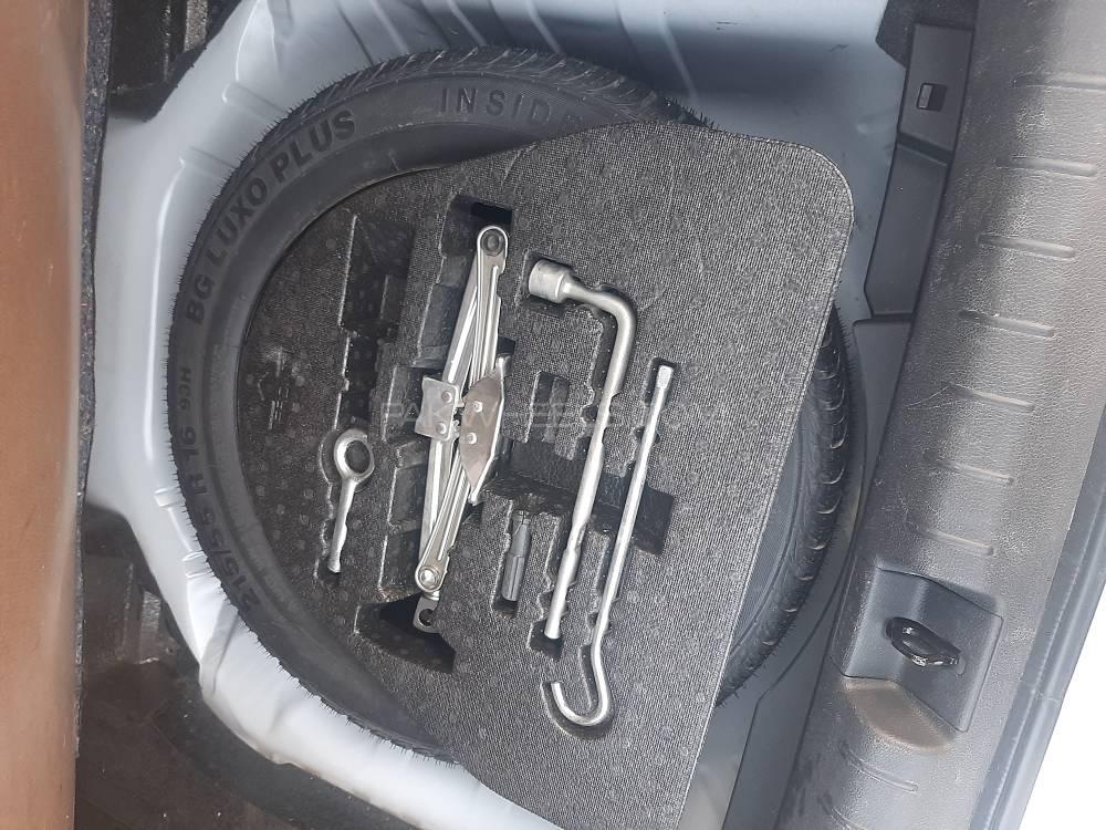 Honda Civic 2019 for Sale in Peshawar Honda Civic 2019 for Sale in Peshawar Image-10