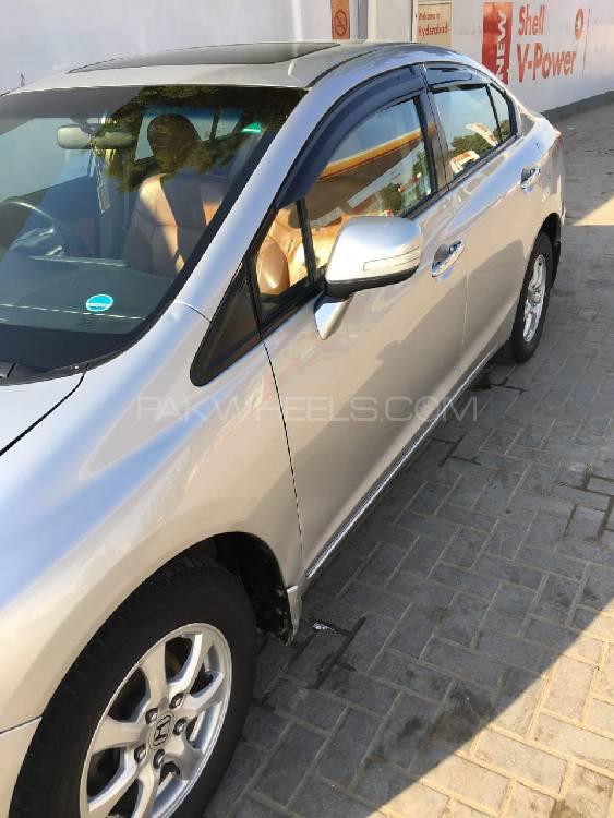 Honda Civic 2016 for Sale in Hyderabad Honda Civic 2016 for Sale in Hyderabad Image-3