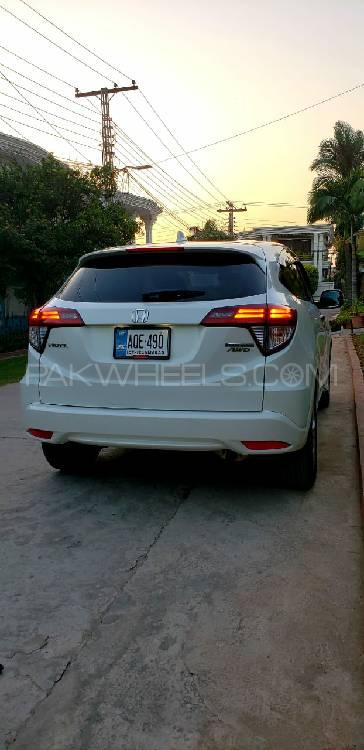 Honda Vezel 2014 for Sale in Faisalabad Honda Vezel 2014 for Sale in Faisalabad Image-12