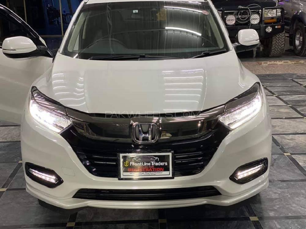 Honda Vezel 2018 for Sale in Peshawar Image-1
