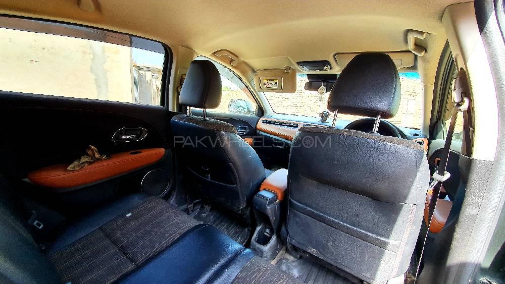 Honda Vezel 2014 for Sale in Multan Honda Vezel 2014 for Sale in Multan Image-13
