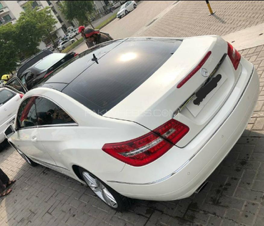 Mercedes Benz E Class Coupe 2012 for Sale in Karachi Mercedes Benz E Class Coupe 2012 for Sale in Karachi Image-4