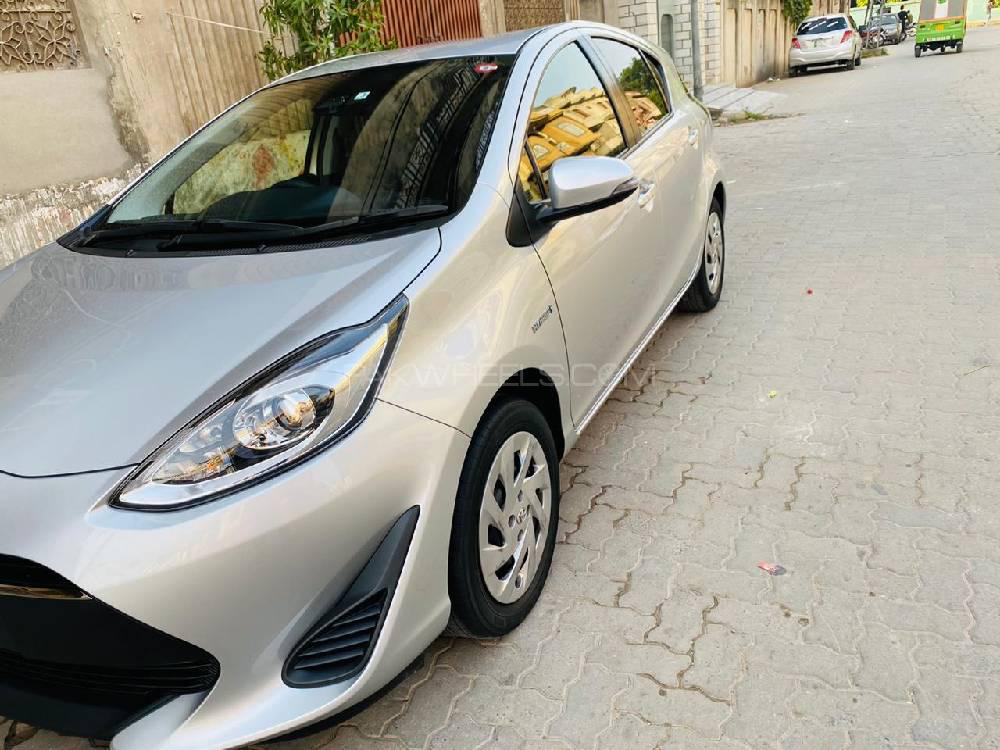 Toyota Aqua 2017 for Sale in Sialkot Toyota Aqua 2017 for Sale in Sialkot Image-13