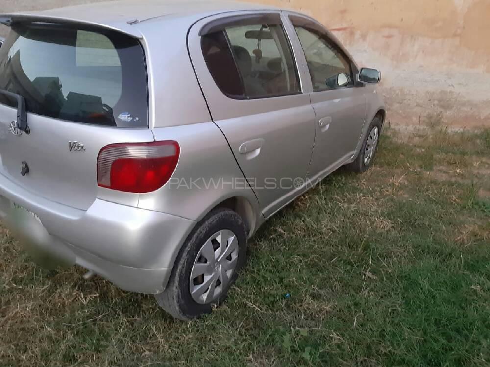Toyota Vitz 2001 for Sale in Islamabad Image-1