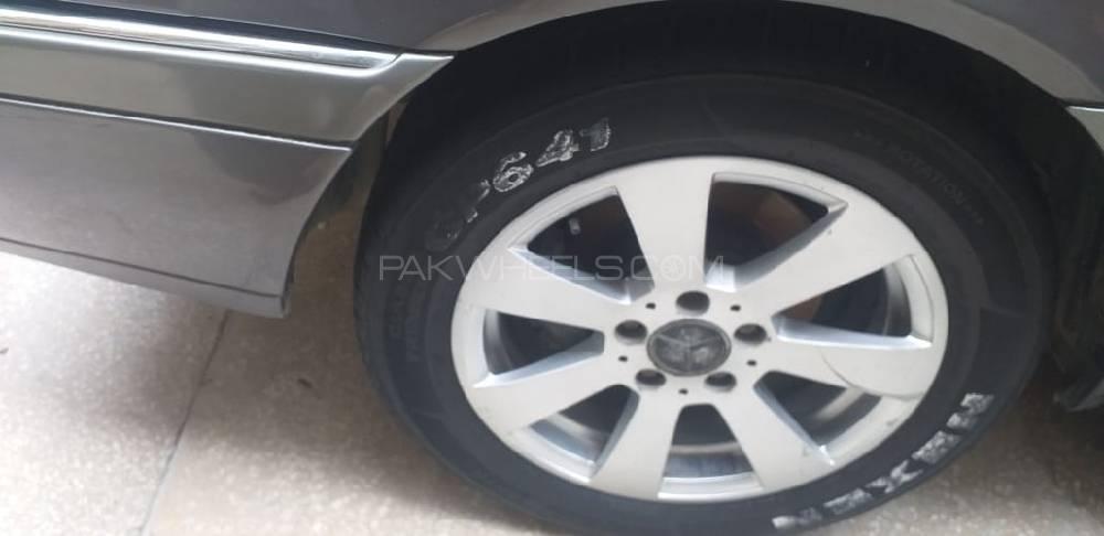 Mercedes Benz Other 1997 for Sale in Peshawar Mercedes Benz Other 1997 for Sale in Peshawar Image-3