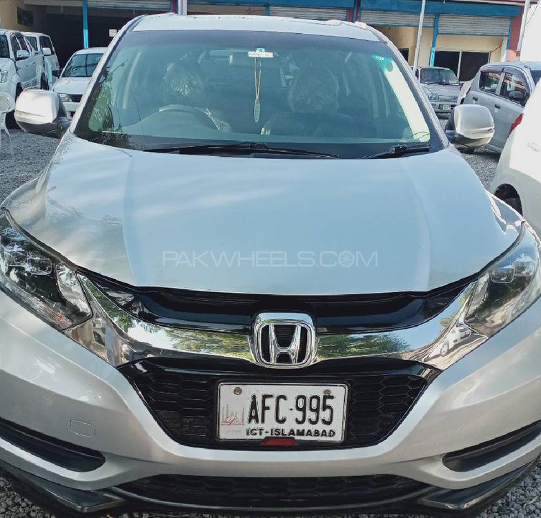 Honda Vezel 2015 for Sale in Attock Image-1