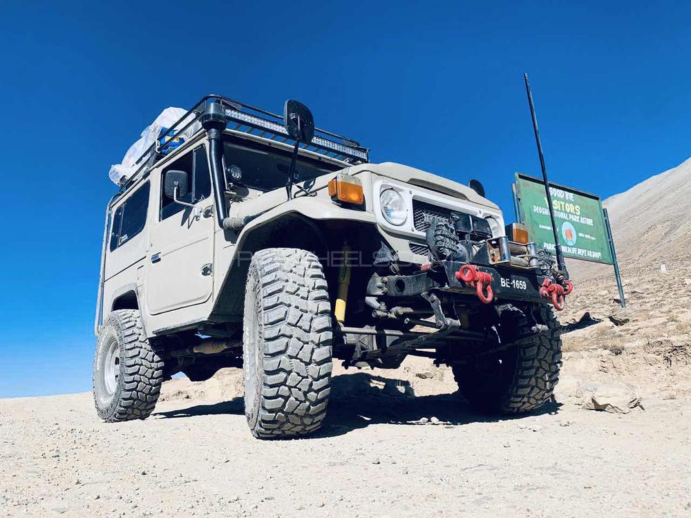 Toyota Land Cruiser - 1983 Panzer Toyota Land Cruiser - 1983 Panzer Image-3