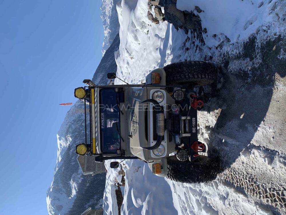 Toyota Land Cruiser - 1983 Panzer Toyota Land Cruiser - 1983 Panzer Image-8