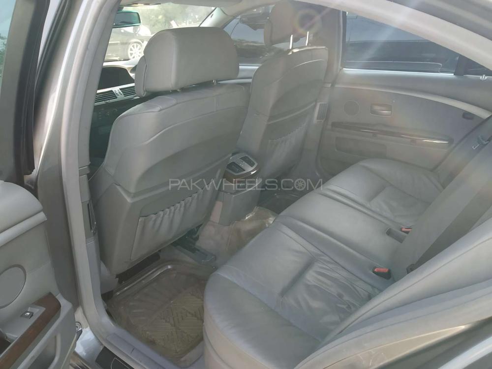 بی ایم ڈبلیو 7 سیریز 2005 for Sale in لاہور بی ایم ڈبلیو 7 سیریز 2005 for Sale in لاہور Image-10