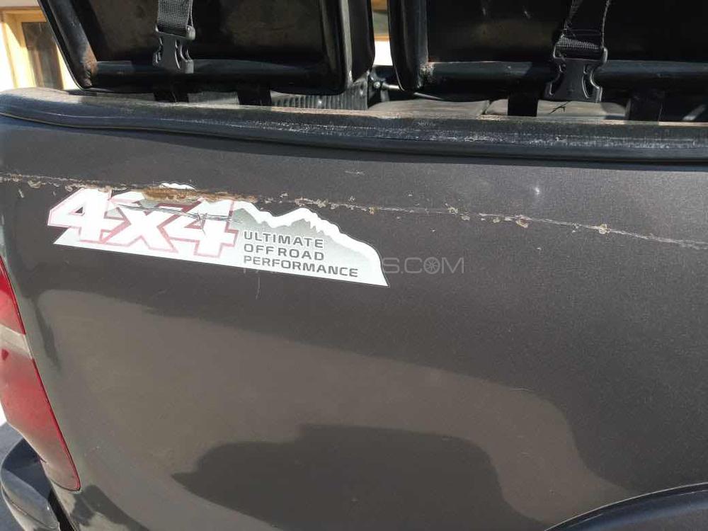 Toyota Hilux - 2013 said Mohammad khan Toyota Hilux - 2013 said Mohammad khan Image-8