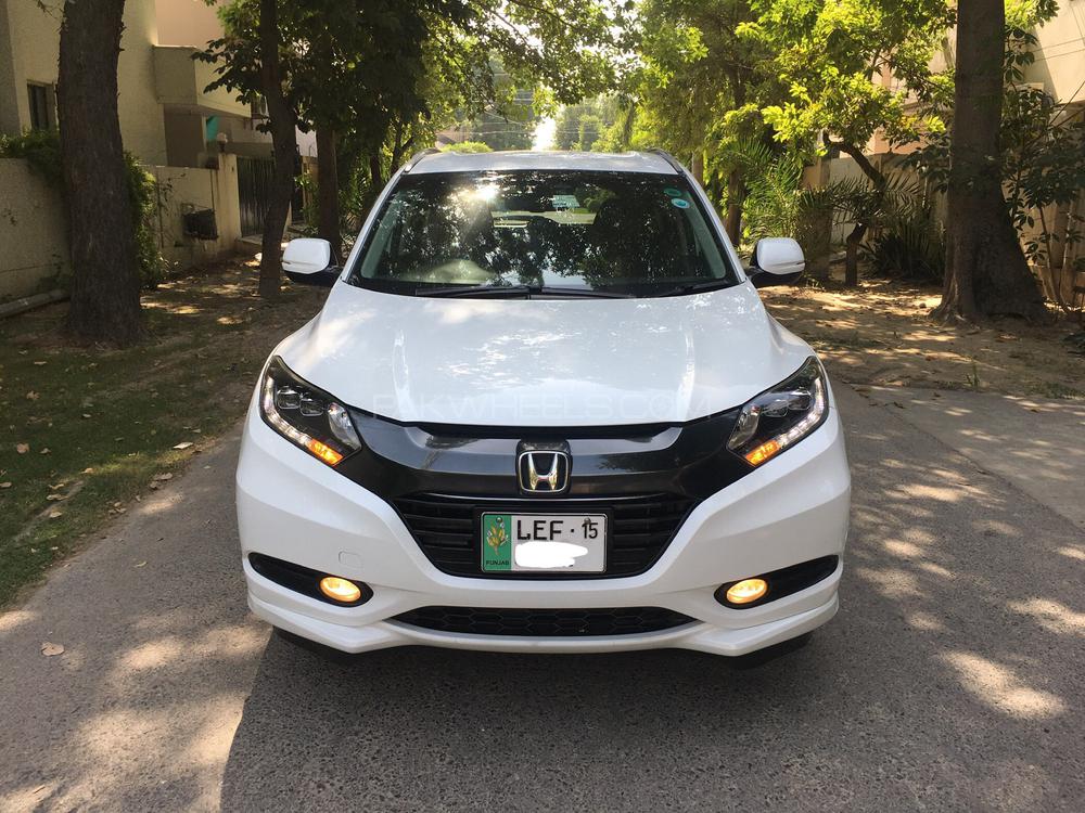Honda Vezel 2015 for Sale in Lahore Image-1
