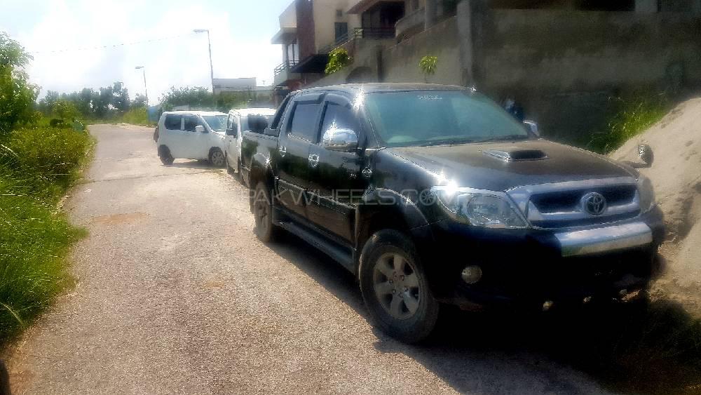 Toyota Hilux 2007 for Sale in Islamabad Image-1