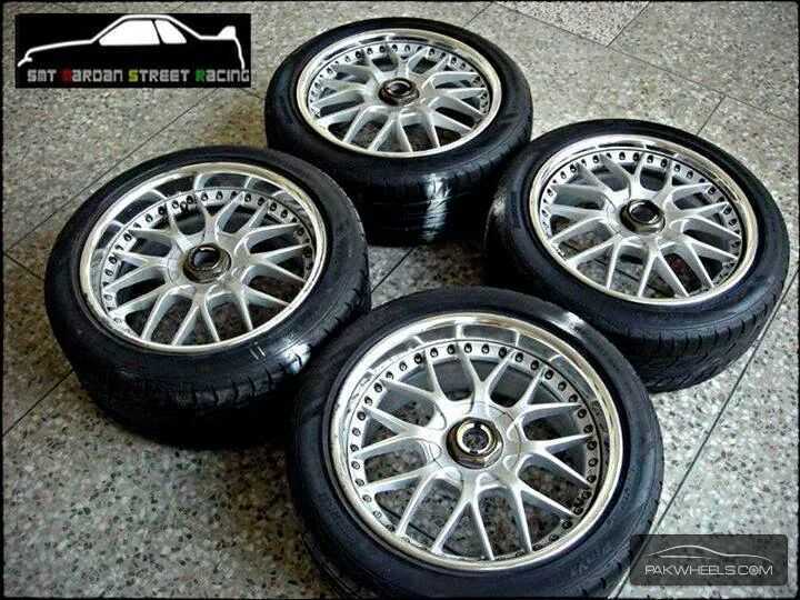 17 inch staggerd rim tyres for sale Image-1