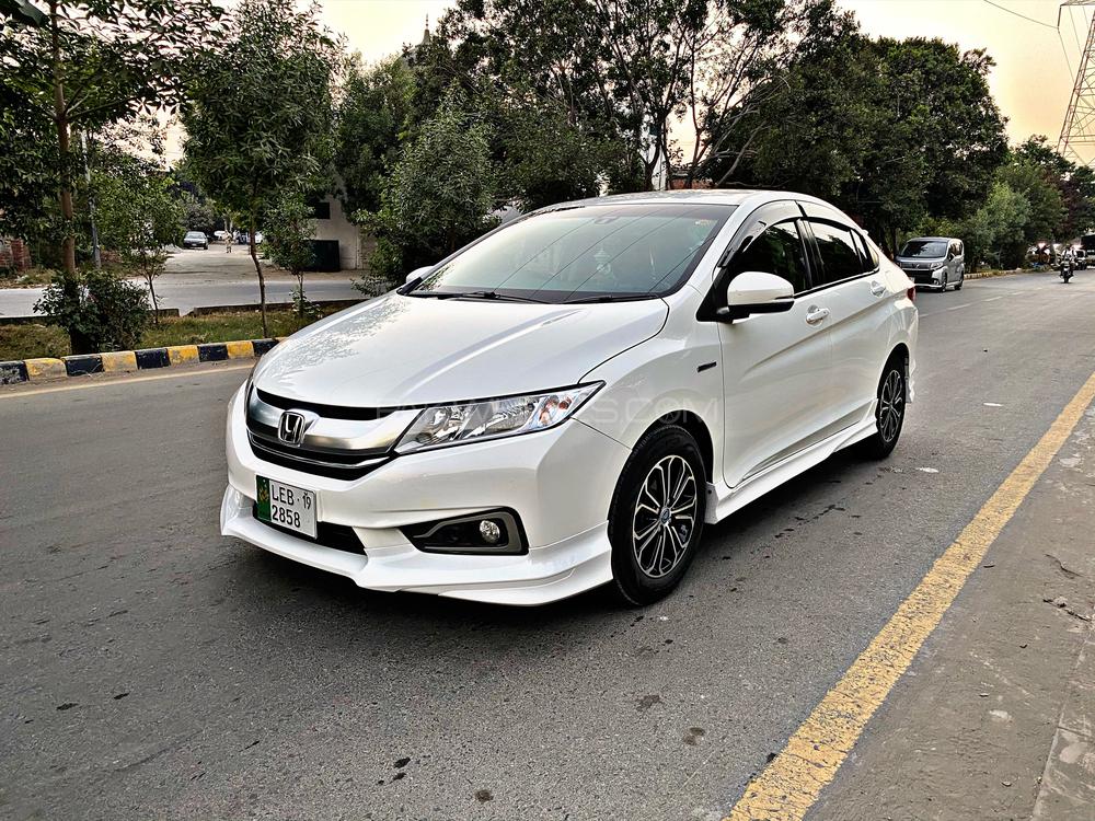 ہونڈا گریس ہائبرڈ 2015 for Sale in لاہور ہونڈا گریس ہائبرڈ 2015 for Sale in لاہور Image-2