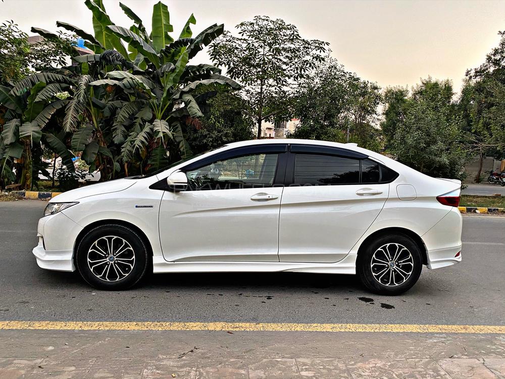 ہونڈا گریس ہائبرڈ 2015 for Sale in لاہور ہونڈا گریس ہائبرڈ 2015 for Sale in لاہور Image-10
