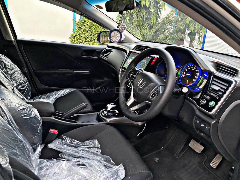 ہونڈا گریس ہائبرڈ 2015 for Sale in لاہور ہونڈا گریس ہائبرڈ 2015 for Sale in لاہور Image-12