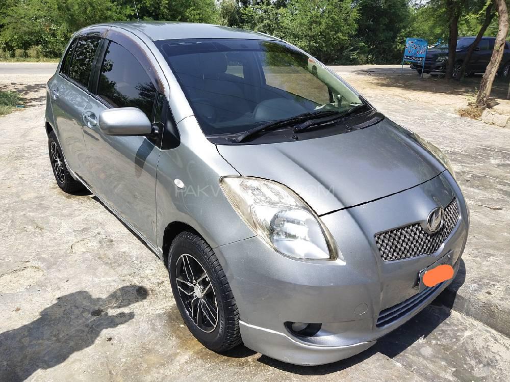 Toyota Vitz 2007 for Sale in Dera ismail khan Image-1