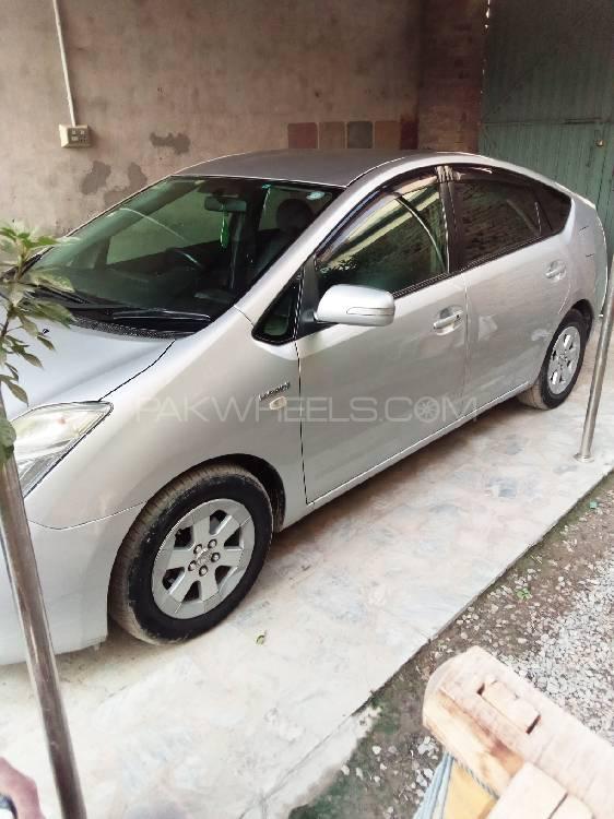 Toyota Prius 2008 for Sale in Peshawar Image-1