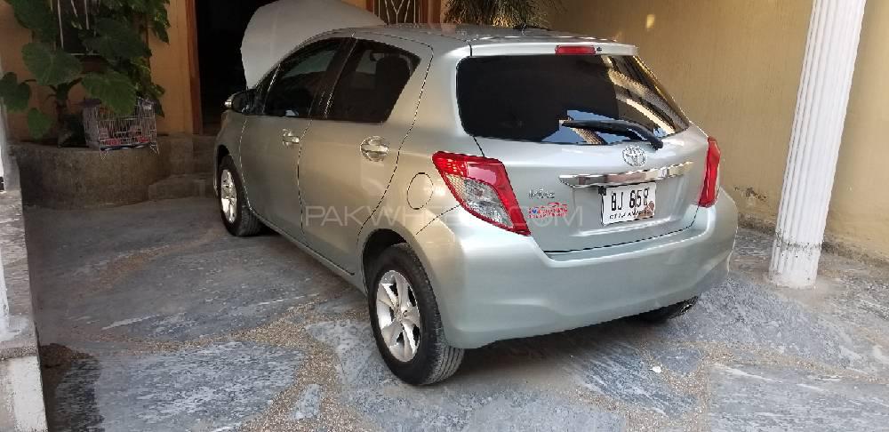 Toyota Vitz 2011 for Sale in Abbottabad Image-1