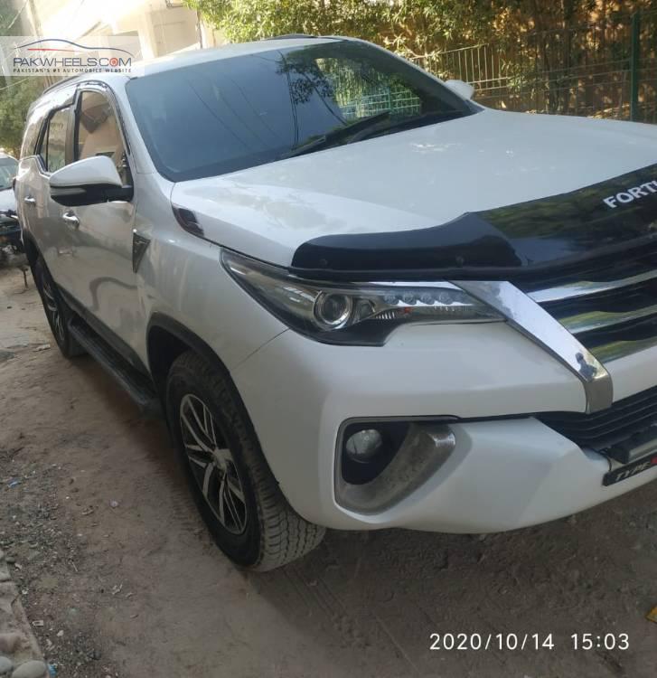 Toyota Fortuner 2018 for Sale in Karachi Toyota Fortuner 2018 for Sale in Karachi Image-3