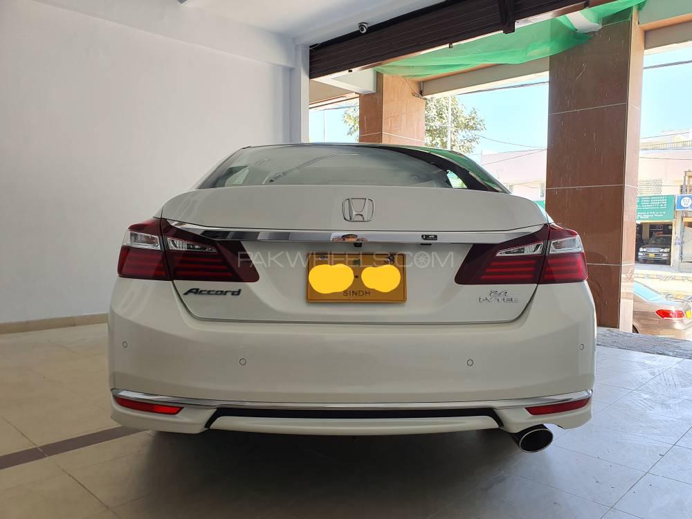 Honda Accord 2017 for Sale in Karachi Honda Accord 2017 for Sale in Karachi Image-18
