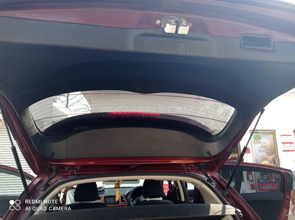 Honda Vezel 2015 for Sale in Rawalpindi Honda Vezel 2015 for Sale in Rawalpindi Image-11