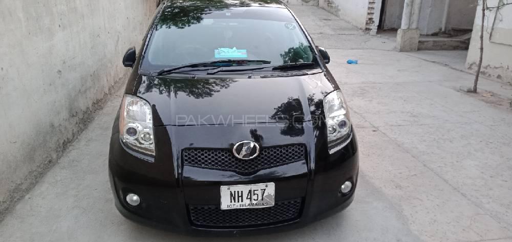 Toyota Vitz 2006 for Sale in Peshawar Image-1