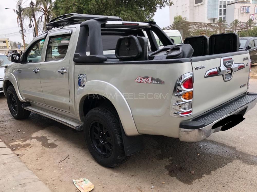 Toyota Hilux 2007 for Sale in Karachi Image-1