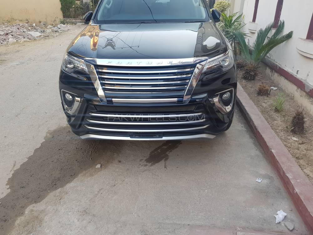 Toyota Fortuner 2018 for Sale in Sialkot Image-1