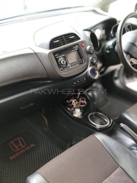 ہونڈا فٹ 2011 for Sale in راولپنڈی ہونڈا فٹ 2011 for Sale in راولپنڈی Image-15