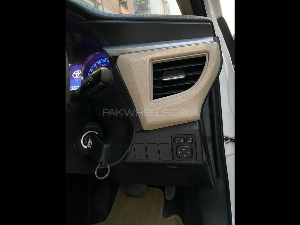 Toyota Corolla 2016 for Sale in Karachi Toyota Corolla 2016 for Sale in Karachi Image-15