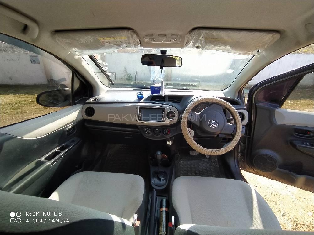 Toyota Vitz 2013 for Sale in Abbottabad Toyota Vitz 2013 for Sale in Abbottabad Image-8