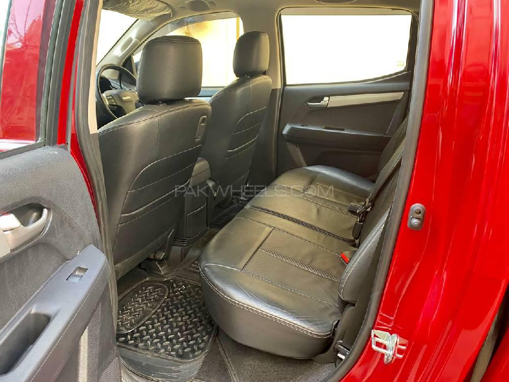 Isuzu D-Max 2019 for Sale in Karachi Isuzu D-Max 2019 for Sale in Karachi Image-3