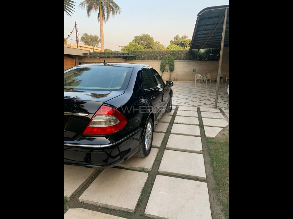 Mercedes Benz E Class 2006 for Sale in Lahore Mercedes Benz E Class 2006 for Sale in Lahore Image-3