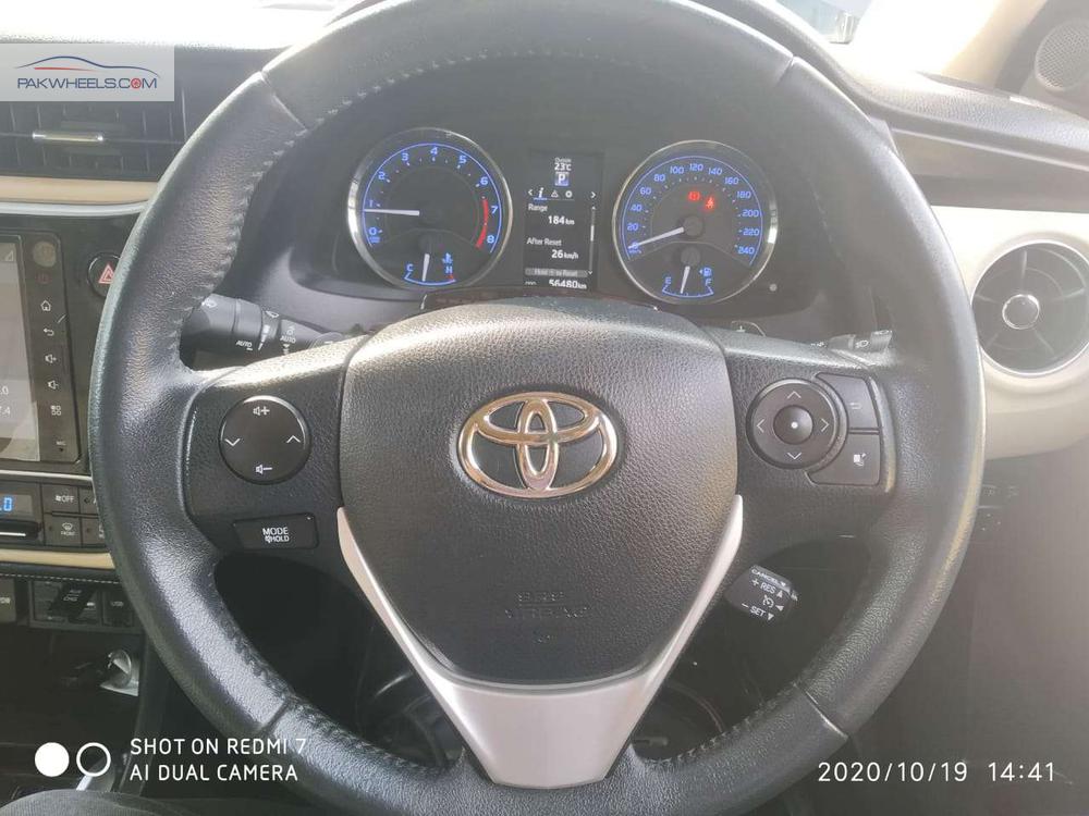 Toyota Corolla 2018 for Sale in Lahore Toyota Corolla 2018 for Sale in Lahore Image-9