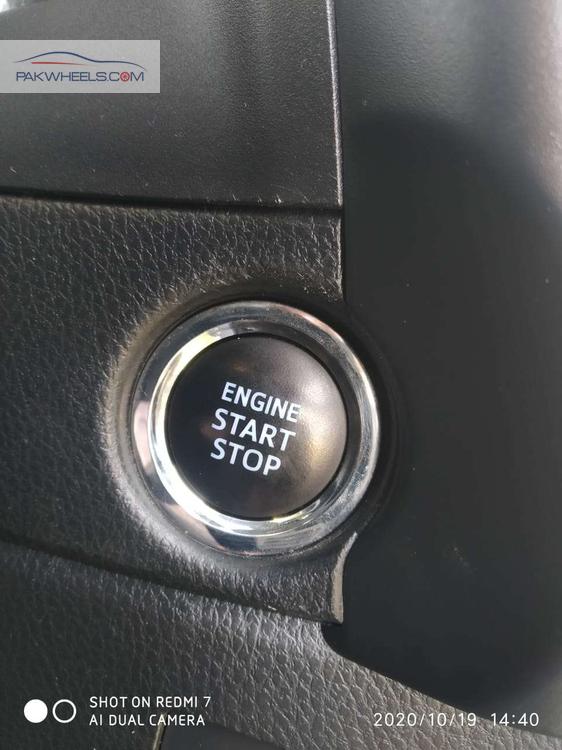 Toyota Corolla 2018 for Sale in Lahore Toyota Corolla 2018 for Sale in Lahore Image-11