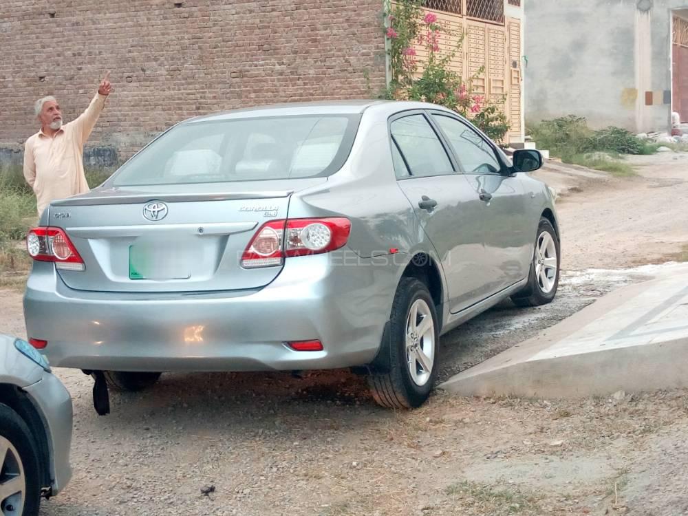 Toyota Corolla 2011 for Sale in Peshawar Toyota Corolla 2011 for Sale in Peshawar Image-7