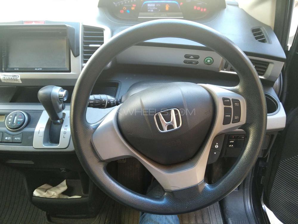 Honda Freed 2012 for Sale in Karachi Honda Freed 2012 for Sale in Karachi Image-4