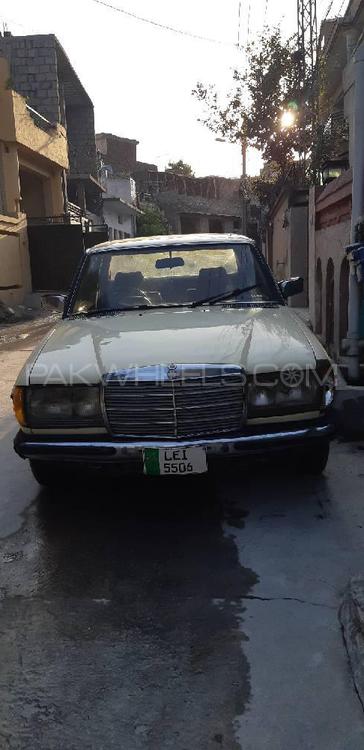 Mercedes Benz 250 D 1982 for Sale in Rawalpindi Image-1