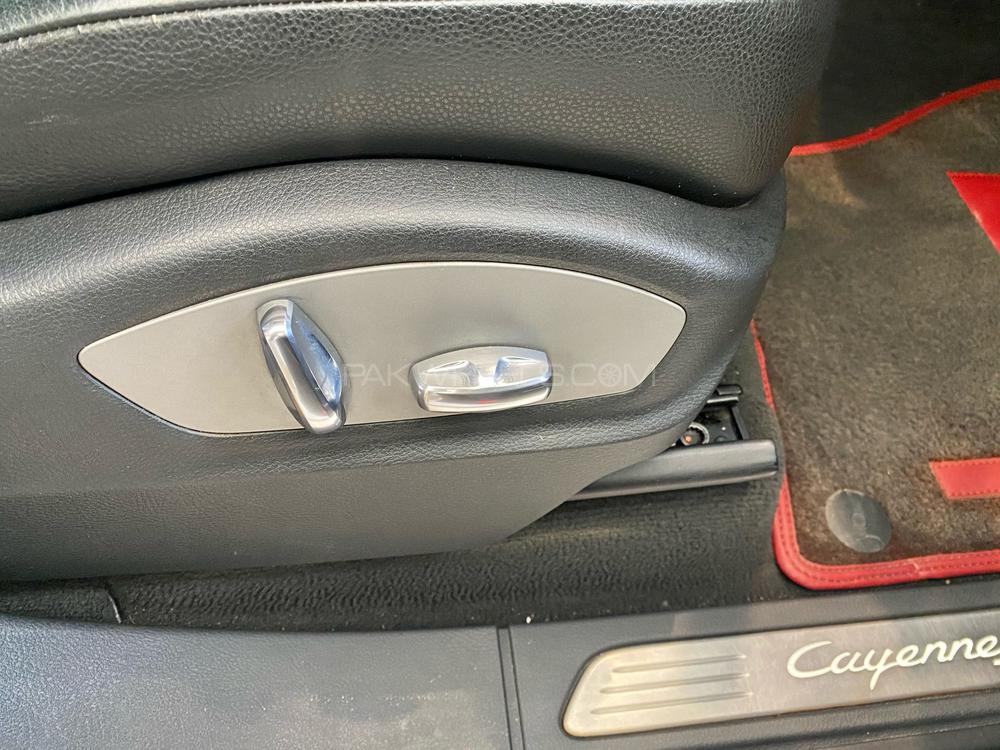 Porsche Cayenne 2013 for Sale in Lahore Porsche Cayenne 2013 for Sale in Lahore Image-7