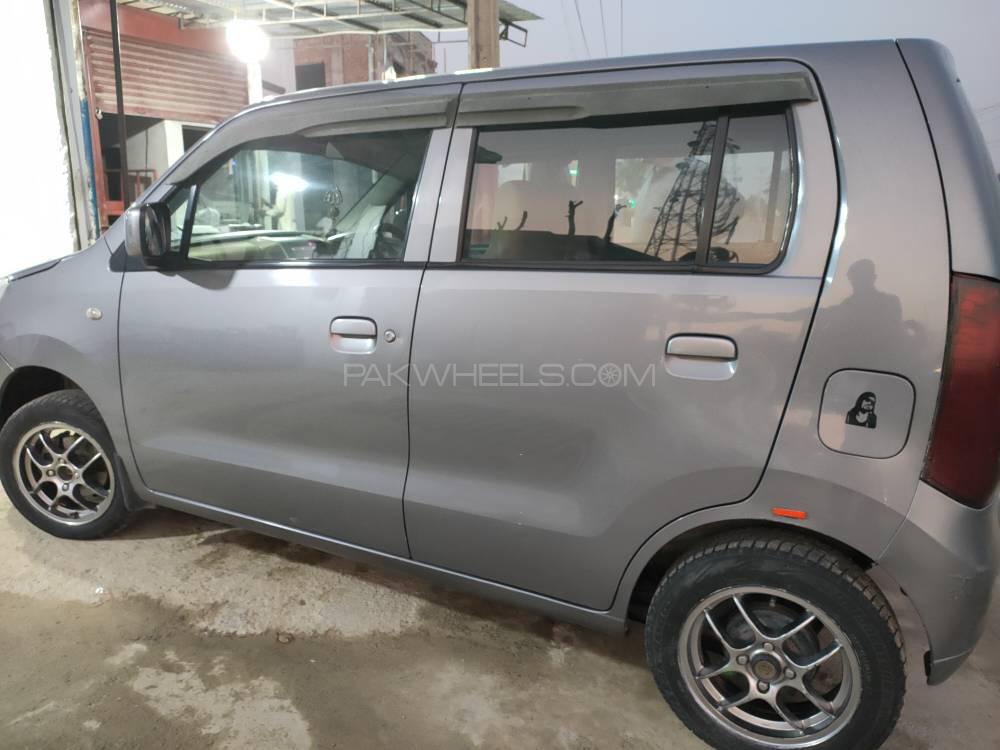 Suzuki Wagon R 2017 for Sale in Bahawalpur Suzuki Wagon R 2017 for Sale in Bahawalpur Image-3