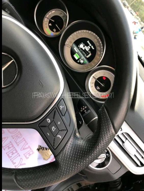 Mercedes Benz E Class 2015 for Sale in Lahore Mercedes Benz E Class 2015 for Sale in Lahore Image-12
