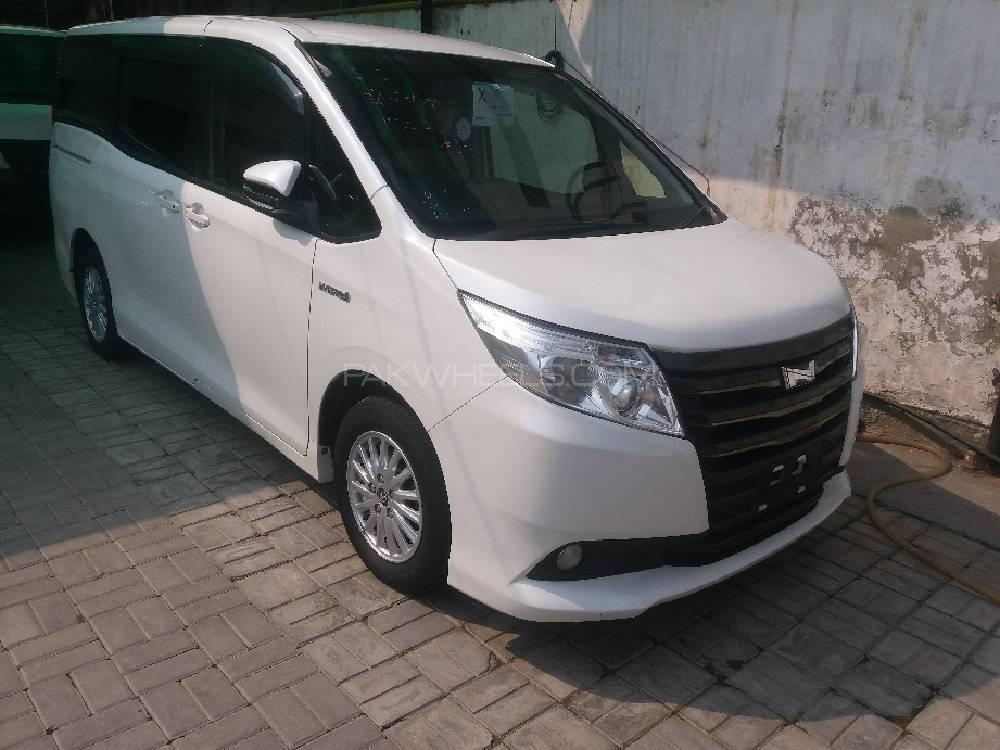 Toyota Noah 2014 for Sale in Lahore Image-1