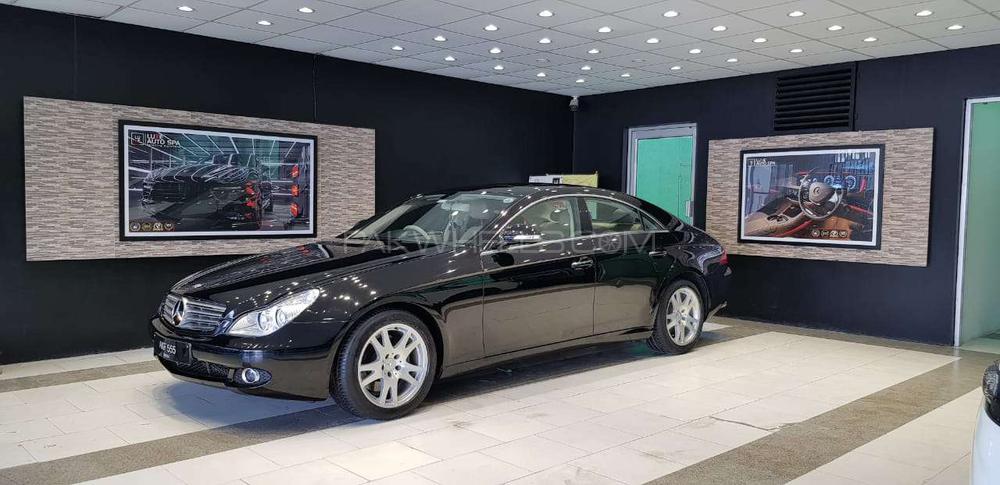Mercedes Benz CLS Class 2005 for Sale in Lahore Mercedes Benz CLS Class 2005 for Sale in Lahore Image-5