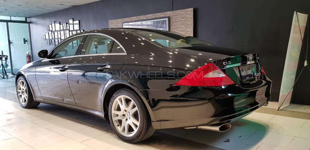 Mercedes Benz CLS Class 2005 for Sale in Lahore Mercedes Benz CLS Class 2005 for Sale in Lahore Image-13